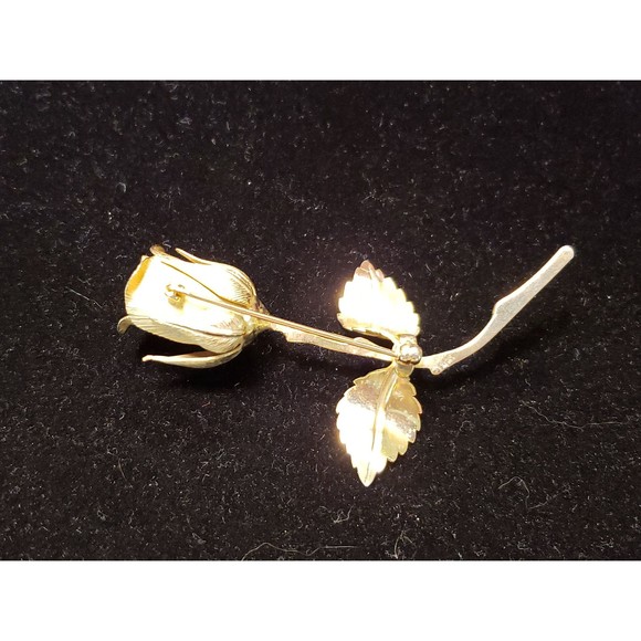 Vintage Unsigned Rose Floral Brooch Pin, Gold Tone Rose With Stem And Leaves - Picture 6 of 9